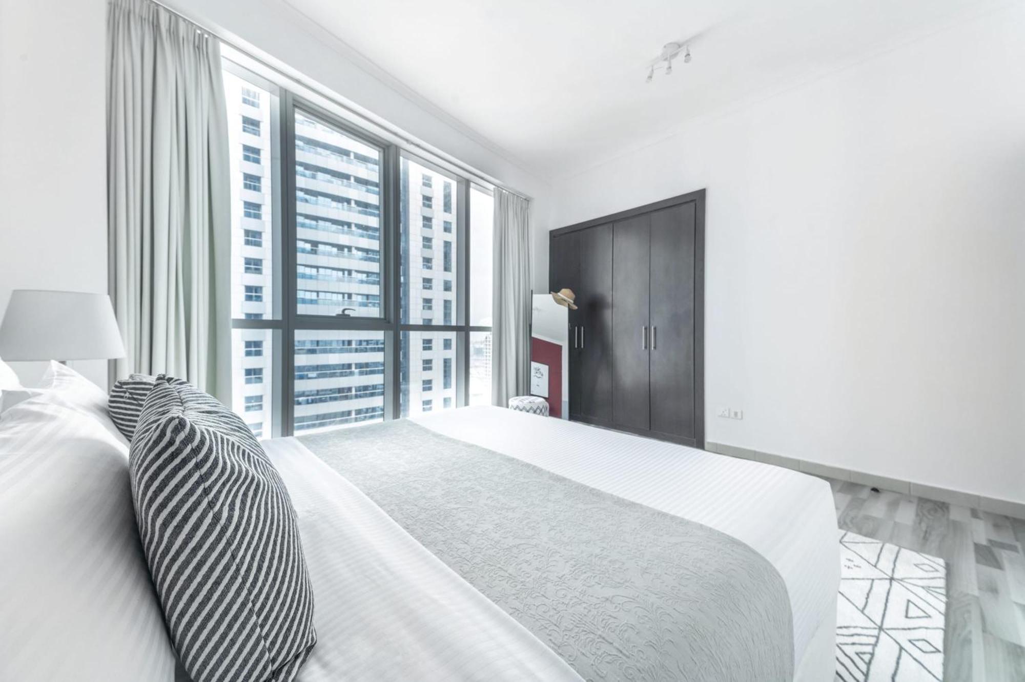 Frank Porter - Torch Tower Dubai Eksteriør billede