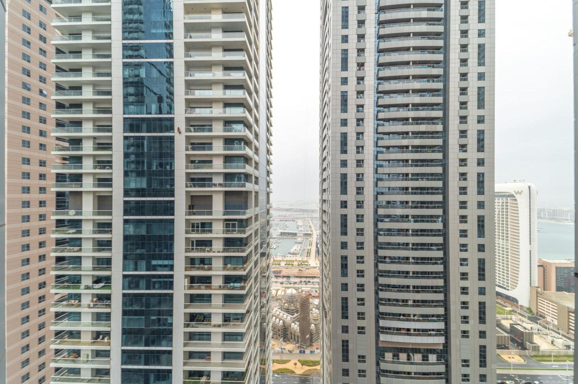 Frank Porter - Torch Tower Dubai Eksteriør billede